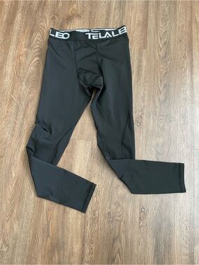 TELALEO Black Sports Performance Compression Leggings Boys Size L Athletic
